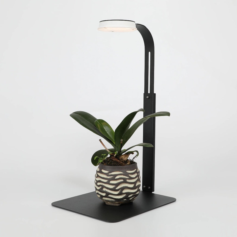 Aerlumi LED Plant Light|Black|White