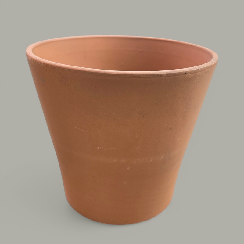Deroma terra cotta pot – 10