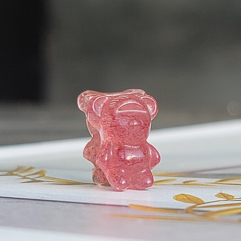 GUMMY BEAR CRYSTAL – STRAWBERRY QUARTZ