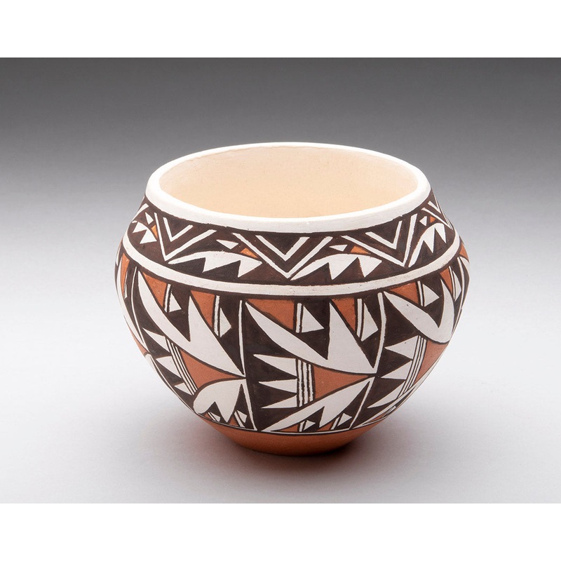 Extraordinary Natural Clay Pottery
