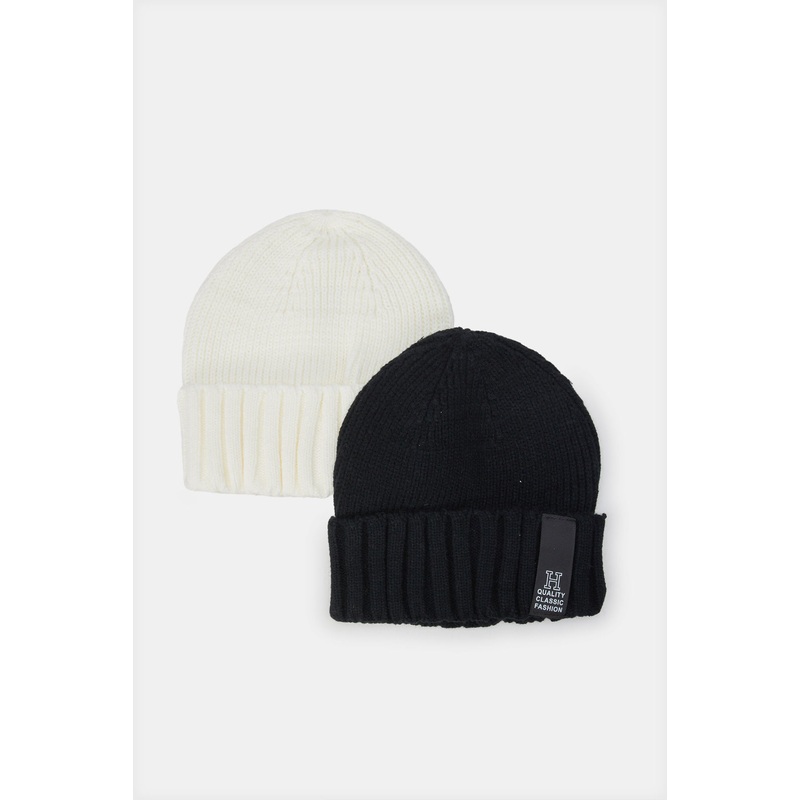 Men Black And White Plain Knitted Set (2 Piece)