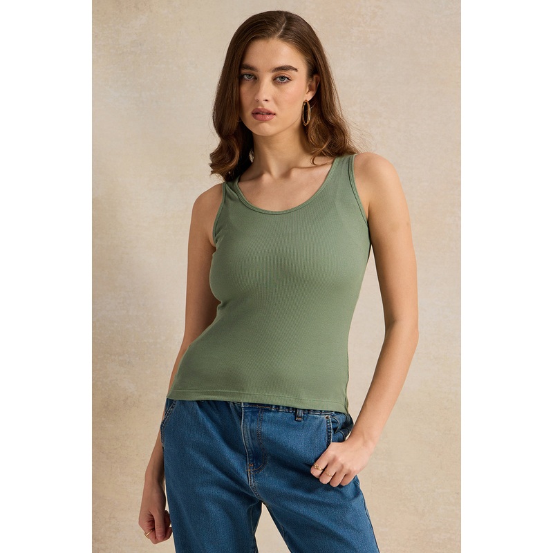 Women Green Plain Sleeveless Vest