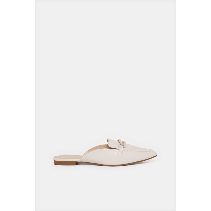 Women White Chain Trim Loafer Mule