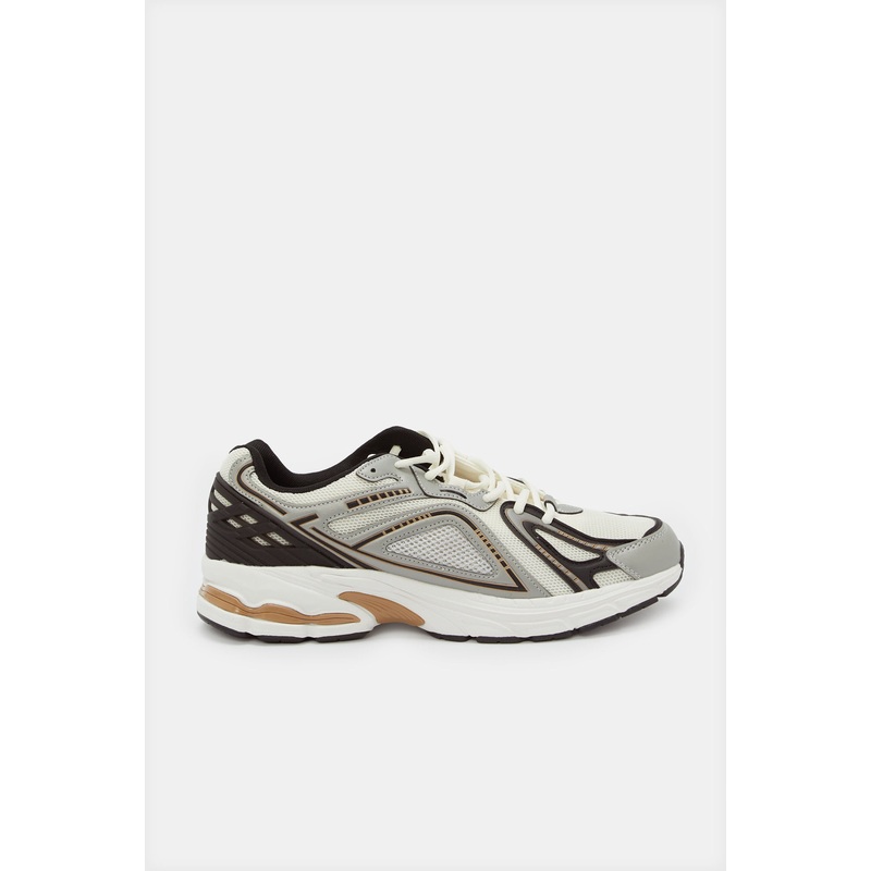 Men Cream Material Block Trainer