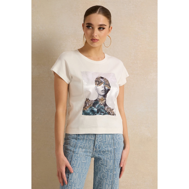 Women White Embellished t-Shirt