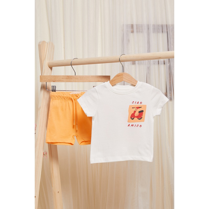 Infant Boys White And Orange Printed Pyjama Set (2 Piece)
