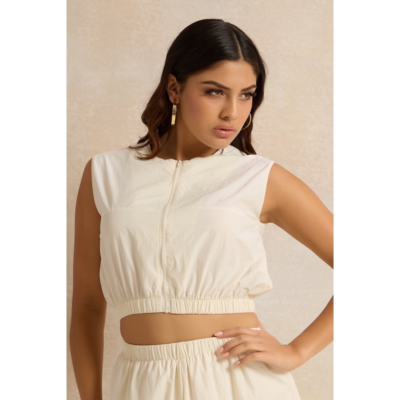 Women Cream Sleeveless Zipped Top