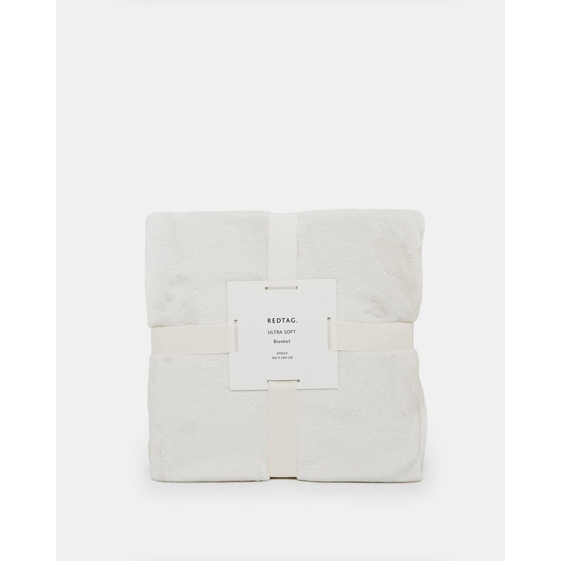 Cream Ultra Soft Blanket (Single Size)