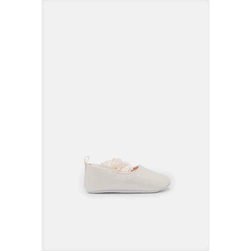 Baby Pink Flower Embellished Shoes