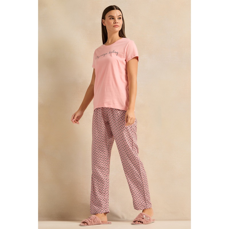 Women Pink Checkered Pyjama Set (2 Piece)