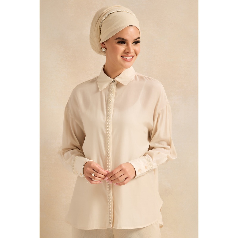 Women Ivory Front Placket Collared Shirt