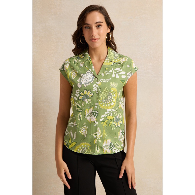 Women Women Print Button Down Collared Resort Shirt