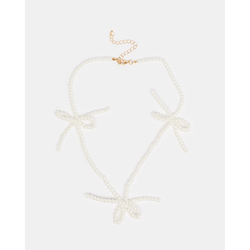 Women Pearl Embellished Necklace