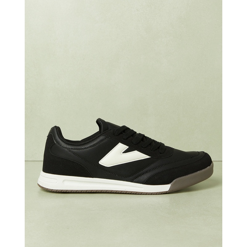 Men Black Color Block Trainers