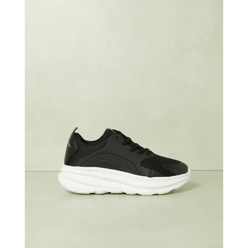 Senior Girls Black Lace-Up Trainer