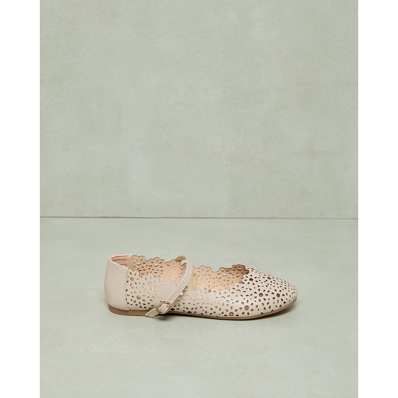 Girls Beige Embossed Ballerina
