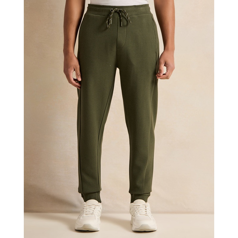 Men Olive Jacquard Active Pants