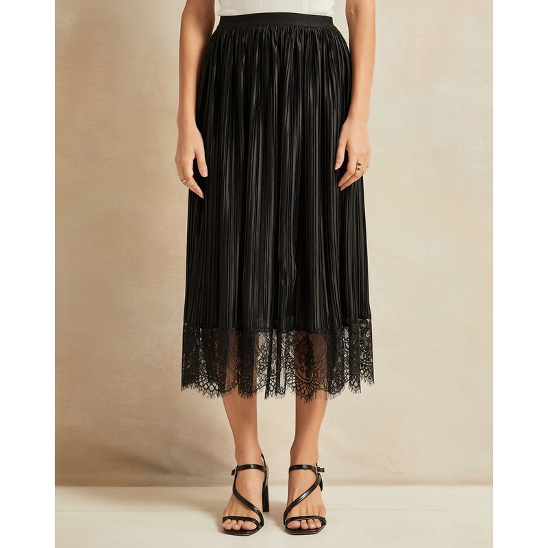 Women Black Pleated Lace Skirt
