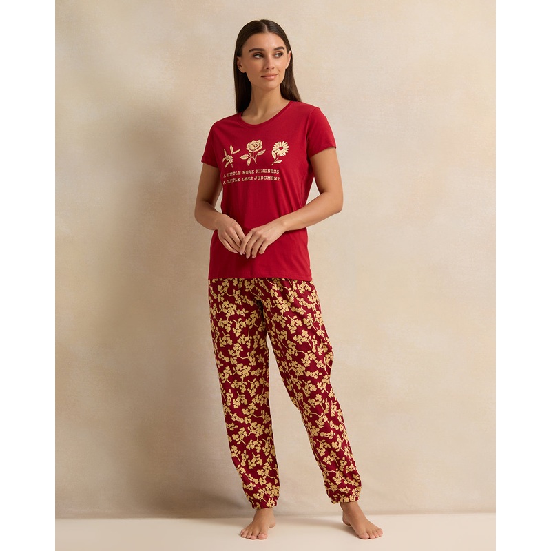 Women Red Floral Printed Pyjama Set (2 Piece)
