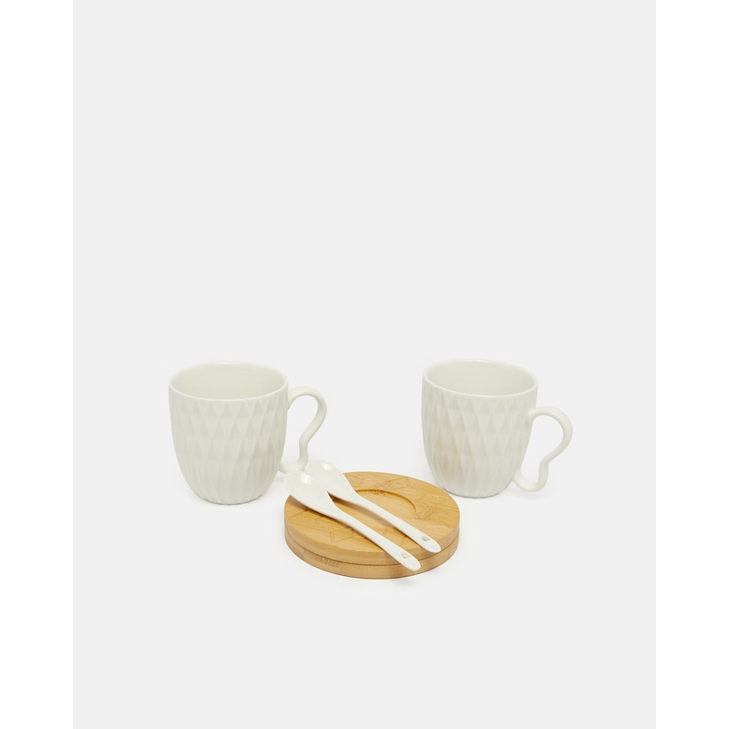 White Embossed Mug Set With Bamboo Coaster And Spoon (6 Piece)