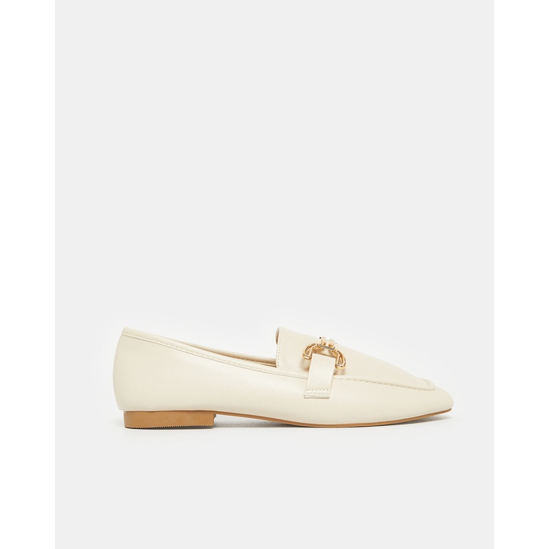 Women Beige Buckle Trim Loafers
