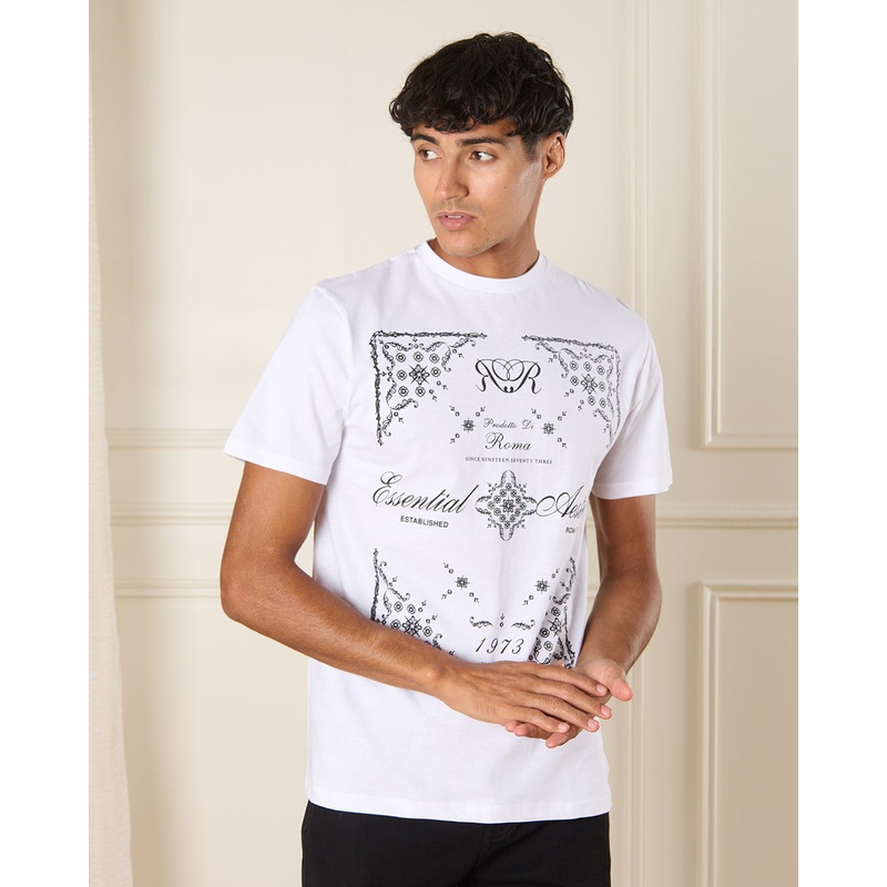 Men White Short Sleeved T-Shirt