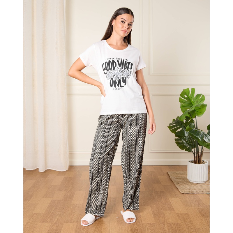 Women White And Black Printed Pyjama Set (2 Piece)