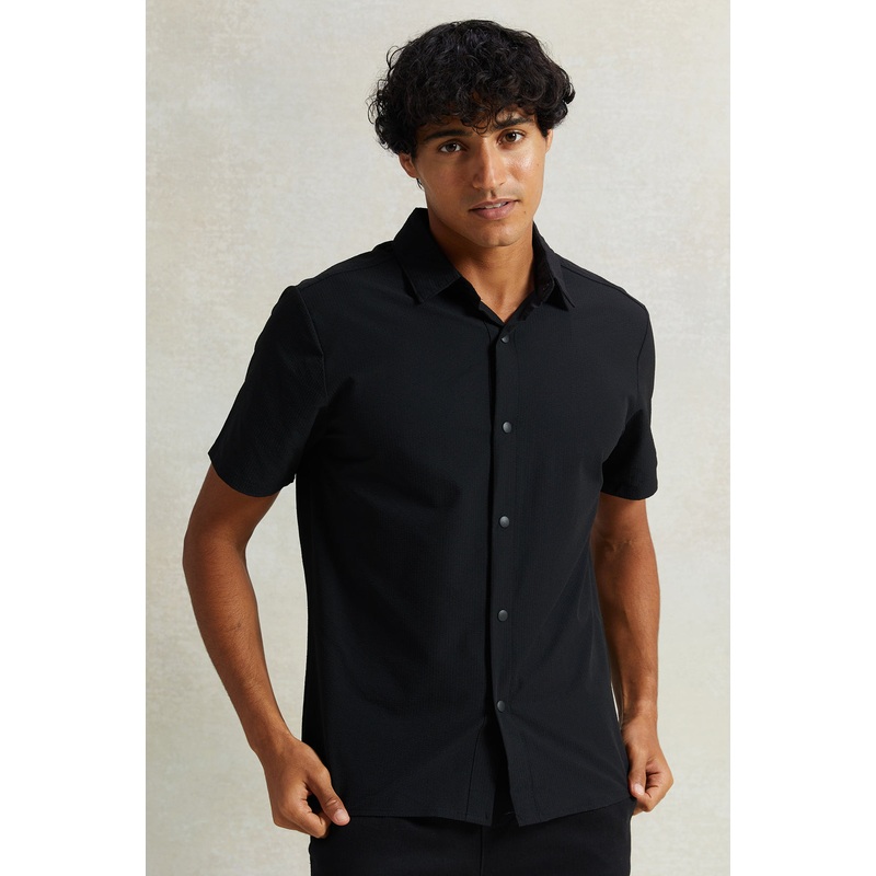 Men Black Short Sleeves Formal Shirt