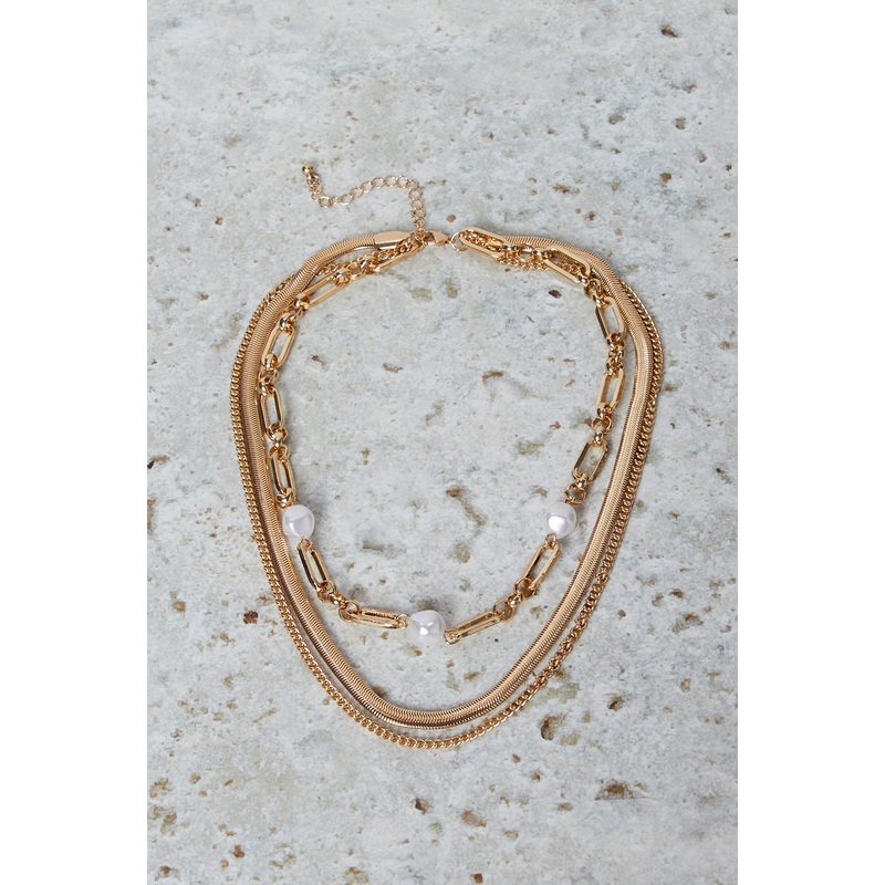 Women Gold Pearls Necklace