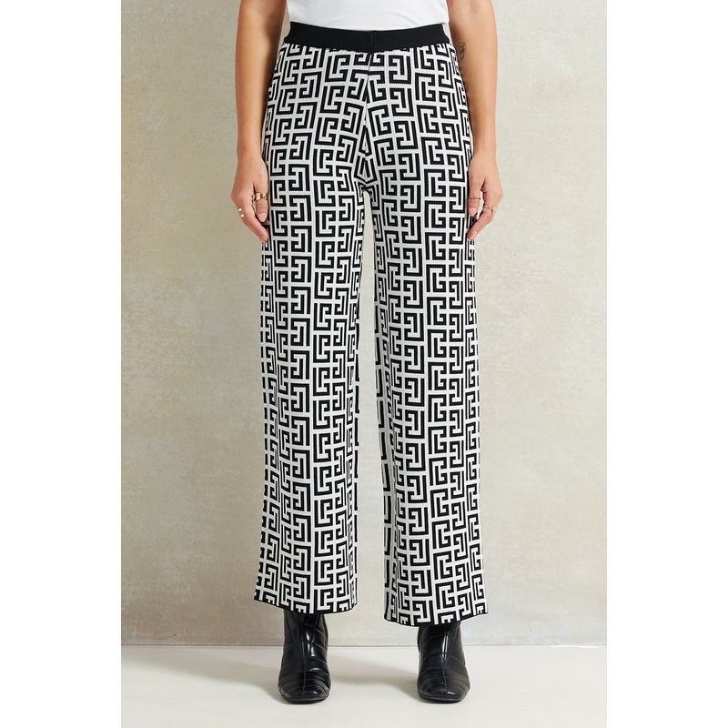 Women Black Printed Wide Leg Pants