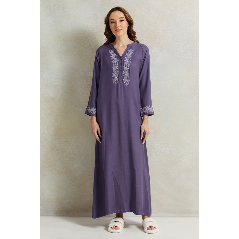 Women Purple Placket Embroidery Nightgown