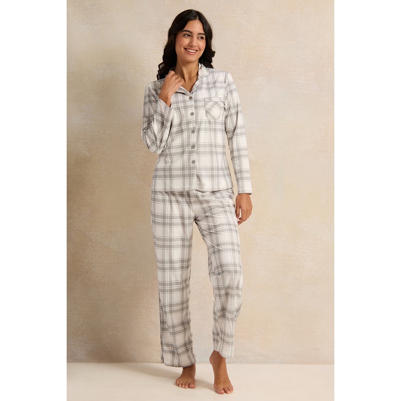 Women White Checkered Pajama Set (2 Piece)