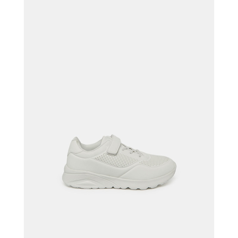 Senior Boys White Plain Trainer