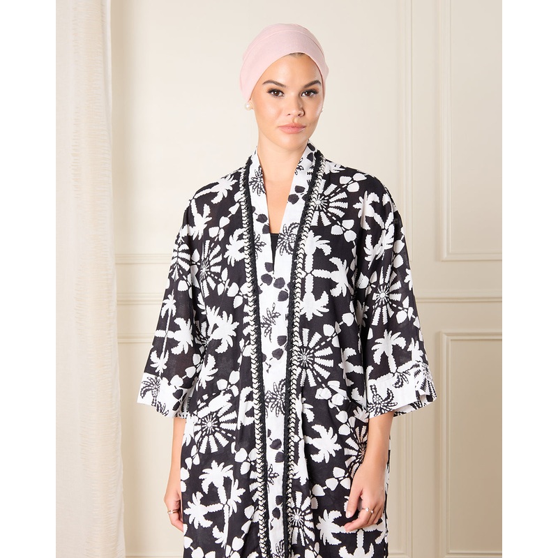 Women Black Printed Open Front Kimono
