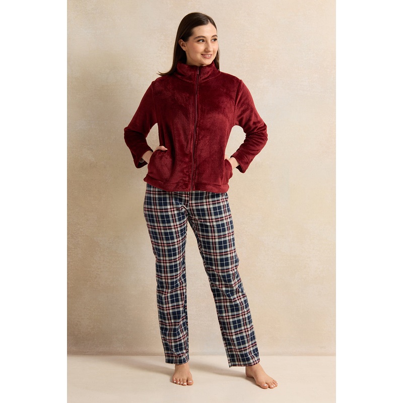 Women White And Burgundy Checkered Pyjama Set (3 Piece)