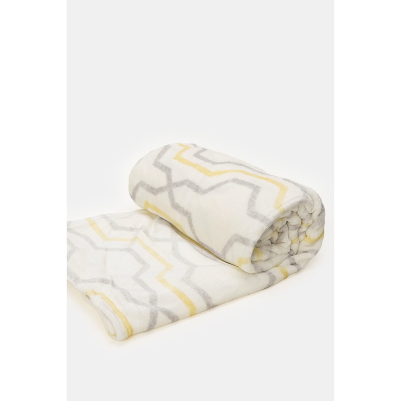 Ivory Geometric Printed Flannel Blanket (Double Size)