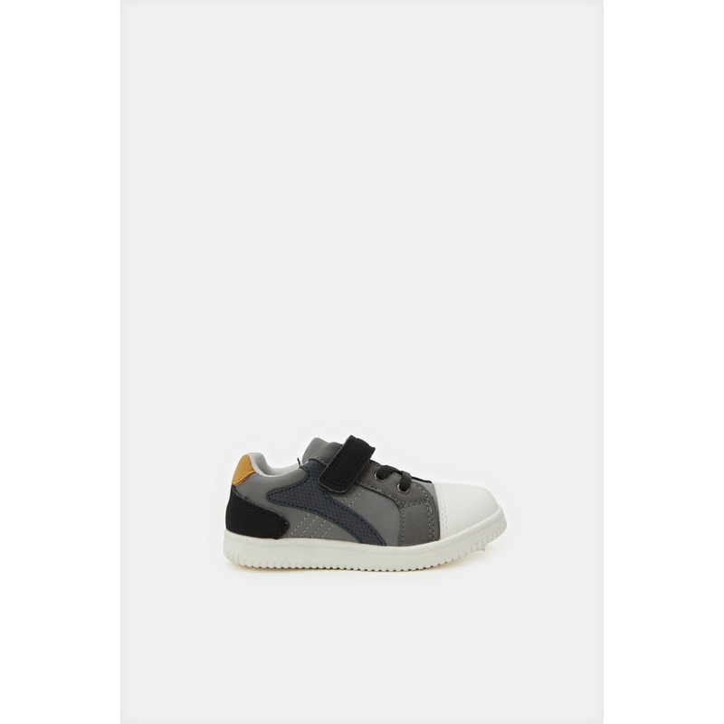 Boys Assorted Multi-Piece Sneaker