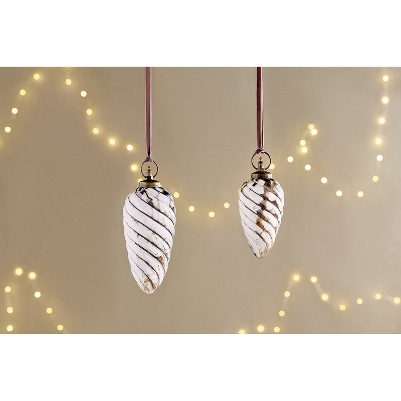 Maran Giant Bauble – Gold & Cream