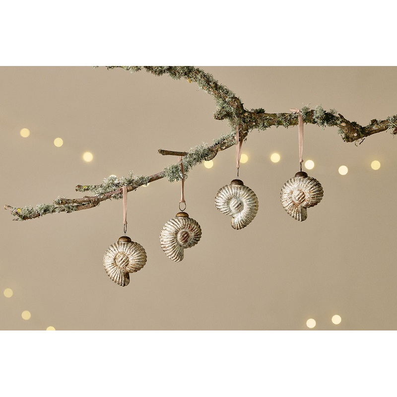 Sachin Shell Baubles – Rustic Gold – (Set of 4)