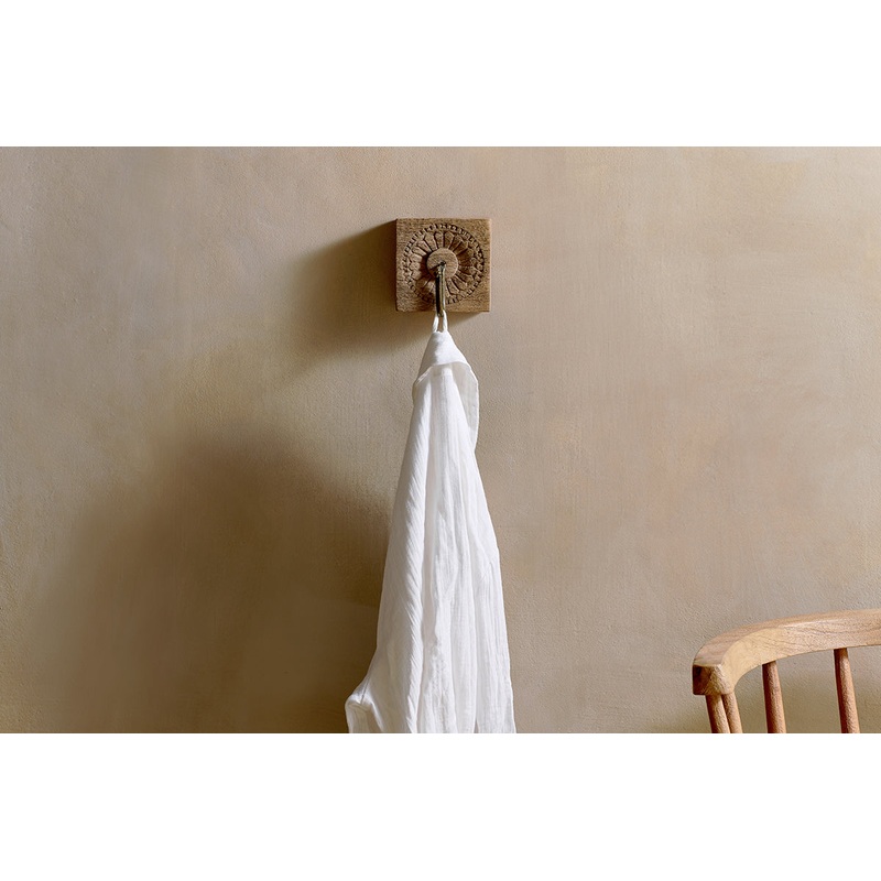 Veduru Mango Wood Carved Square Hook – Natural