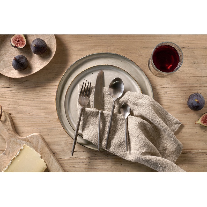 Yani Cutlery Set – Matt Black (Set of 16)