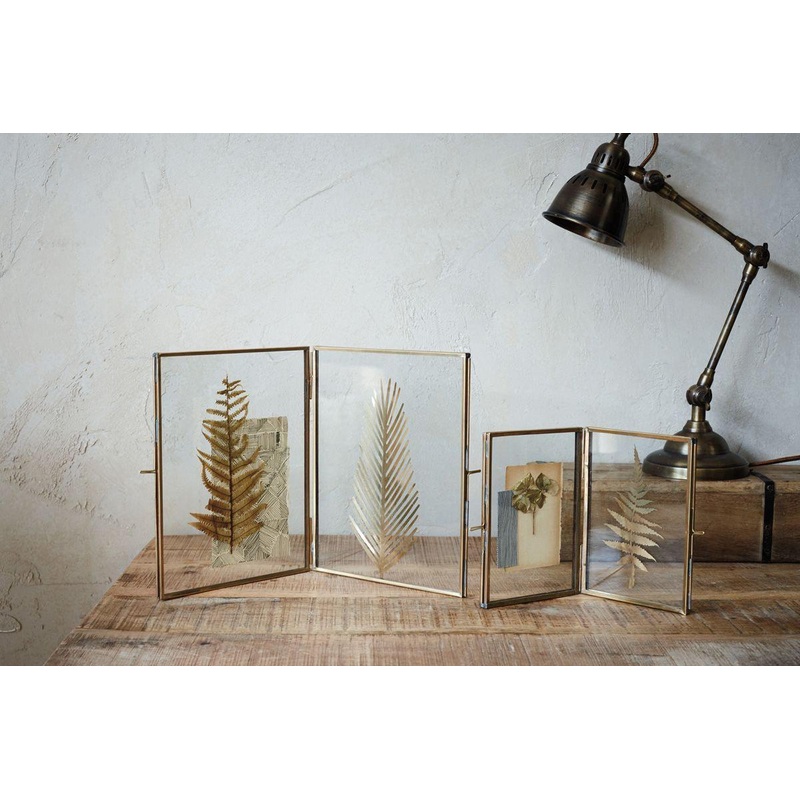 Folded Danta Frame – Antique Brass