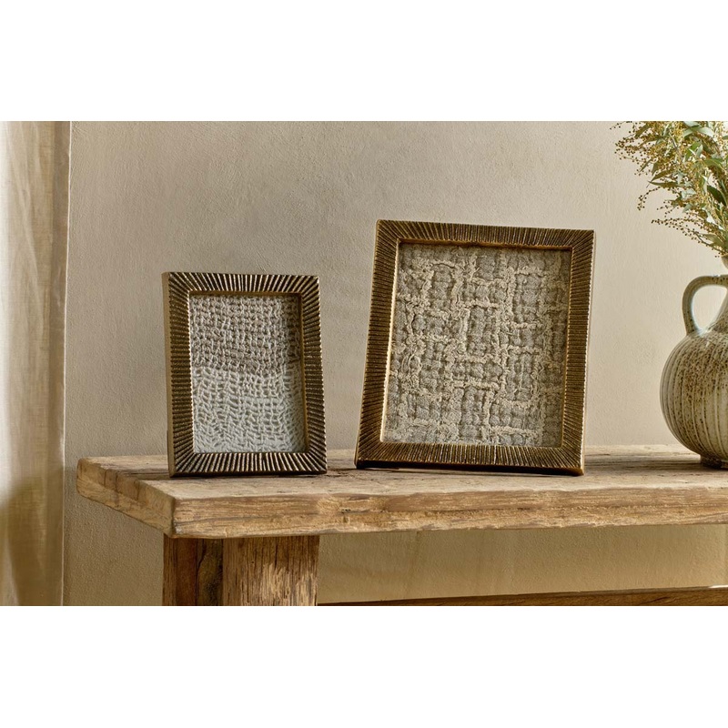 Ranoli Iron Etched Photo Frame – Antique Brass