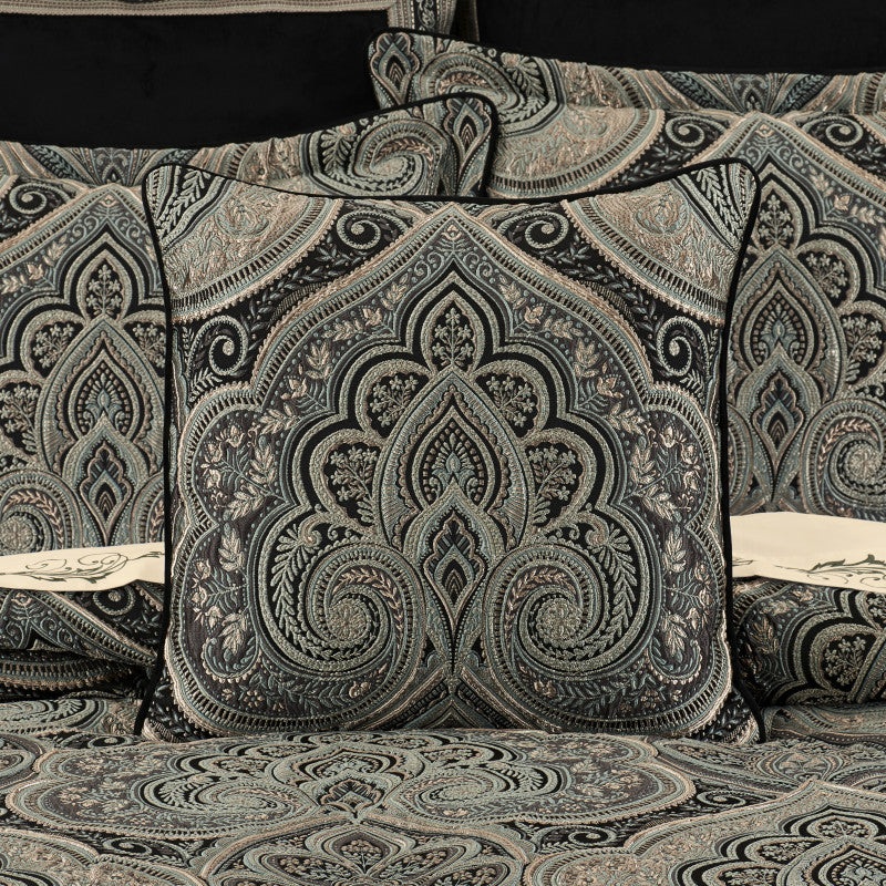 Vincenzo 20 Square Decorative Throw Pillow