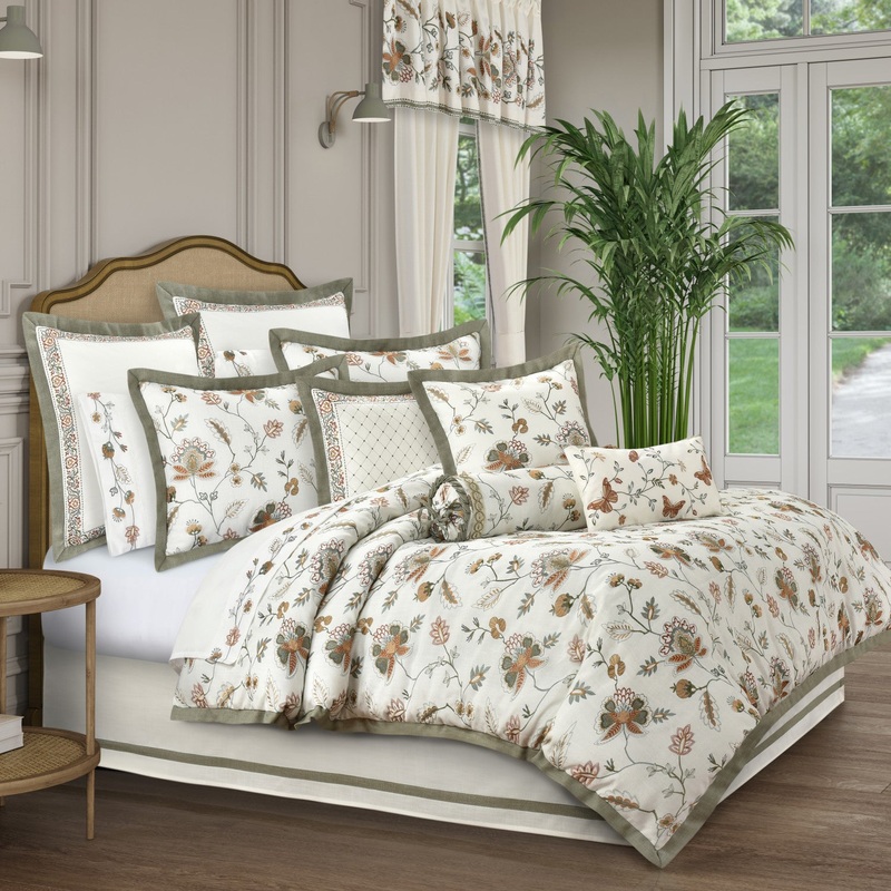 Athena Comforter Set|Queen 4Pc. Comforter Set|California King 4Pc. Comforter Set|King 4Pc. Comforter Set|Harvest