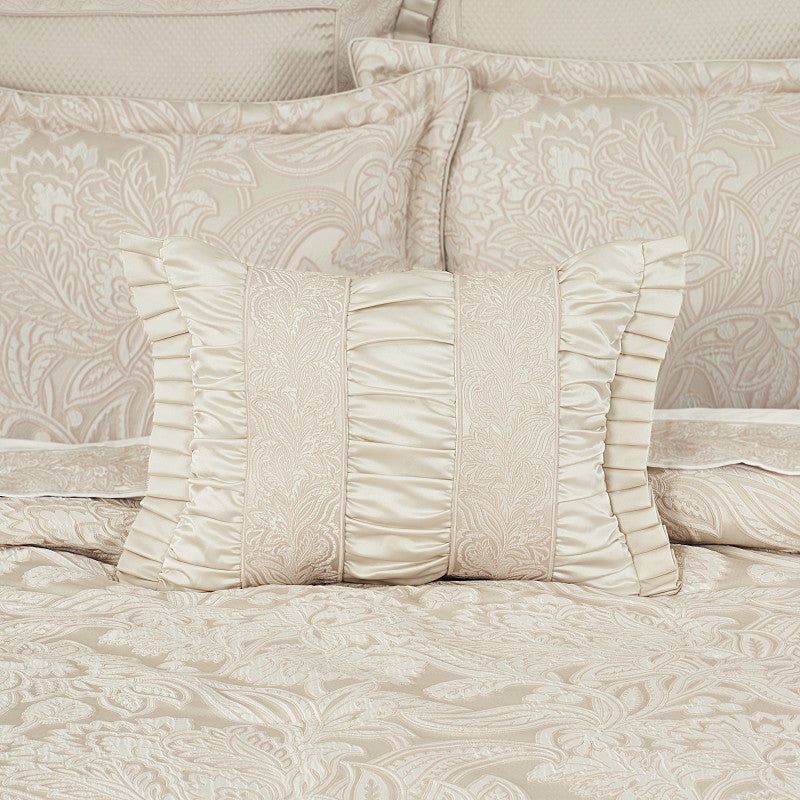 Villanova Boudoir Decorative Throw Pillow