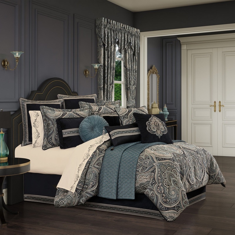 Vincenzo Comforter Set|Queen 4Pc. Comforter Set|King 4Pc. Comforter Set|Glacier
