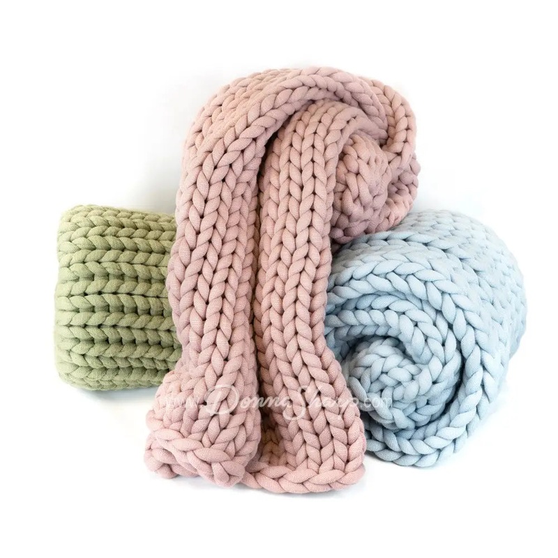 Donna Sharp Chunky Knit Throws