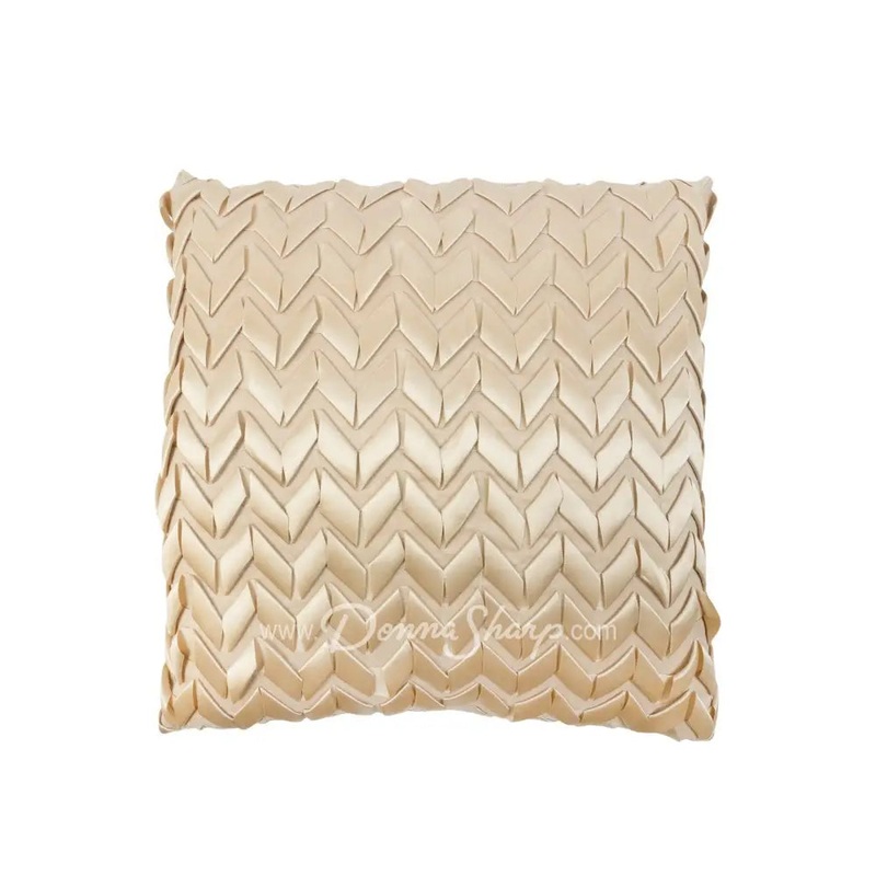 Donna Sharp Texas Brown Bandana Dec Pillow (ribbon)