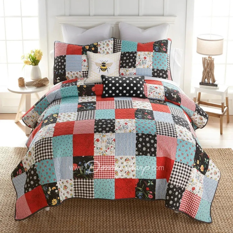 Donna Sharp Wild One Patch Cotton Pieced 3PC Quilt Set